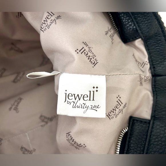 Jewell by Thirty-One Black and White Geometric Bag with shoulder strap. - Picture 7 of 12